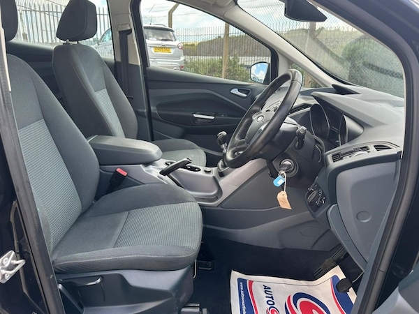 Used Ford C-Max 2015 for sale - 75176052: Photo 32