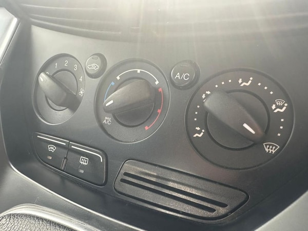 Used Ford C-Max 2015 for sale - 75176052: Photo 36