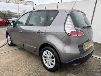 Used Renault Scenic 2016 for sale - 77360026: Photo