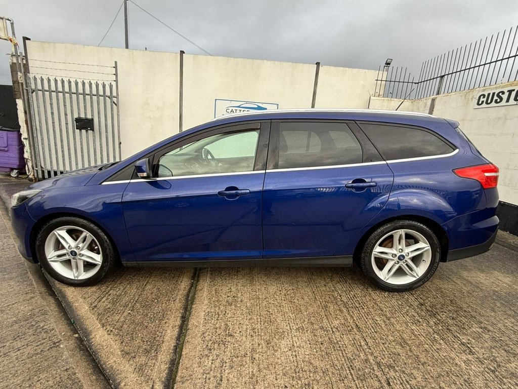 Used Ford Focus 2015 for sale - 77370045: Photo 2