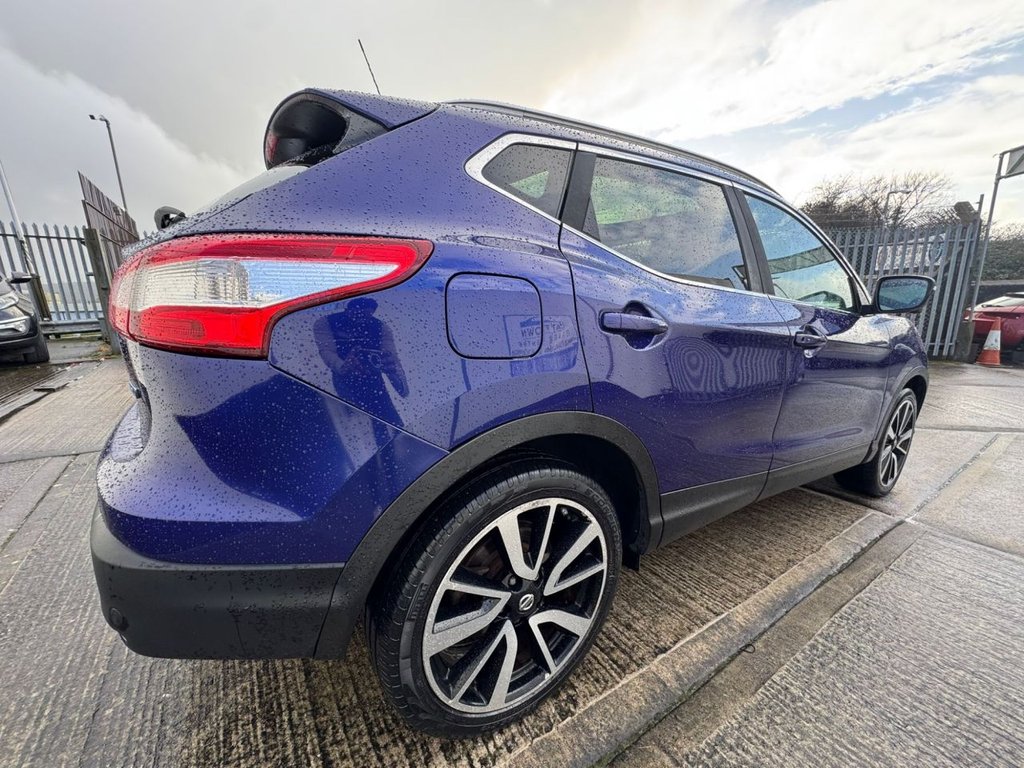 Used Nissan Qashqai 2014 for sale - 77384130: Photo 11