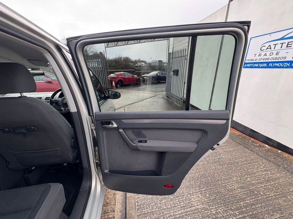 Used Volkswagen Touran 2011 for sale - 77507788: Photo 15