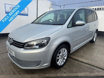 Used Volkswagen Touran 2011 for sale - 77507788: Photo