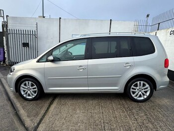 Used Volkswagen Touran 2011 for sale - 77507788: Photo