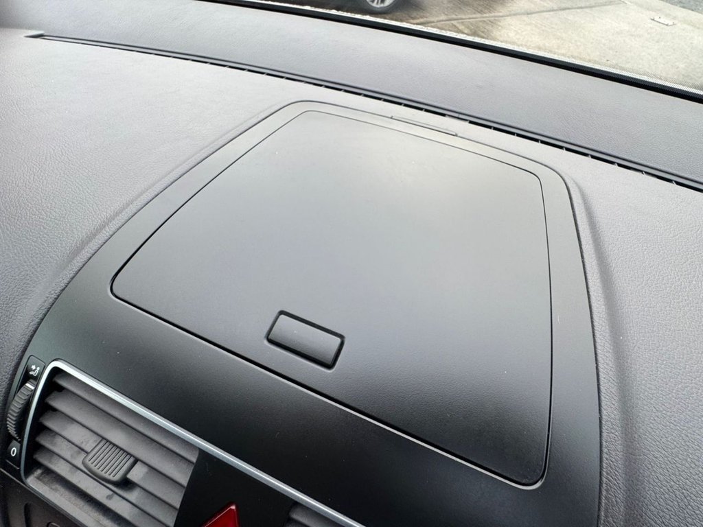 Used Volkswagen Touran 2011 for sale - 77507788: Photo 45