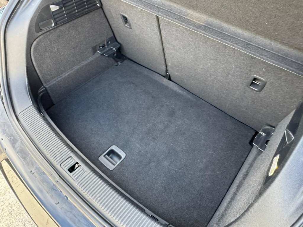 Used Audi A1 2014 for sale - 76361577: Photo 8