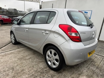 Used Hyundai i20 2009 for sale - 77302334: Photo