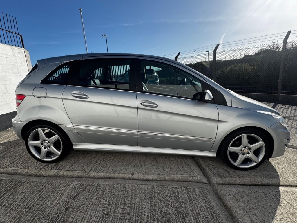 Used Mercedes-Benz B Class 2011 for sale - 76396182: Photo 11