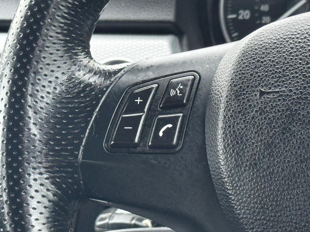 Used BMW 3 Series 2010 for sale - 77667392: Photo 32