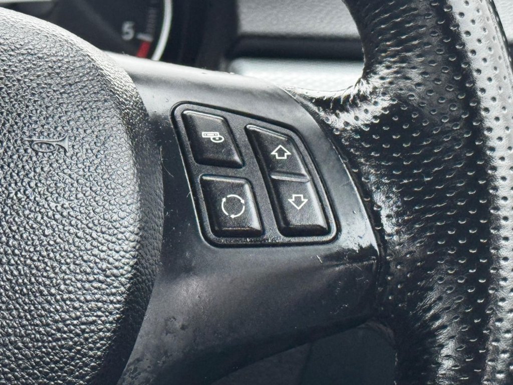 Used BMW 3 Series 2010 for sale - 77667392: Photo 36