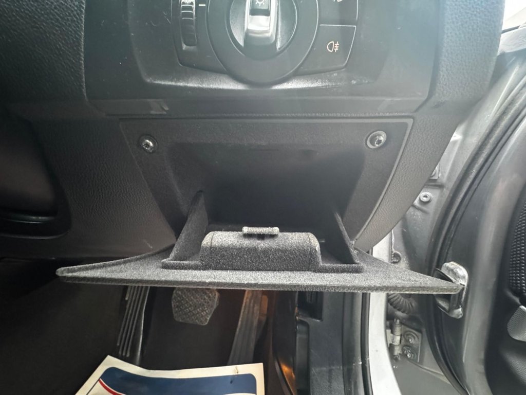 Used BMW 3 Series 2010 for sale - 77667392: Photo 39