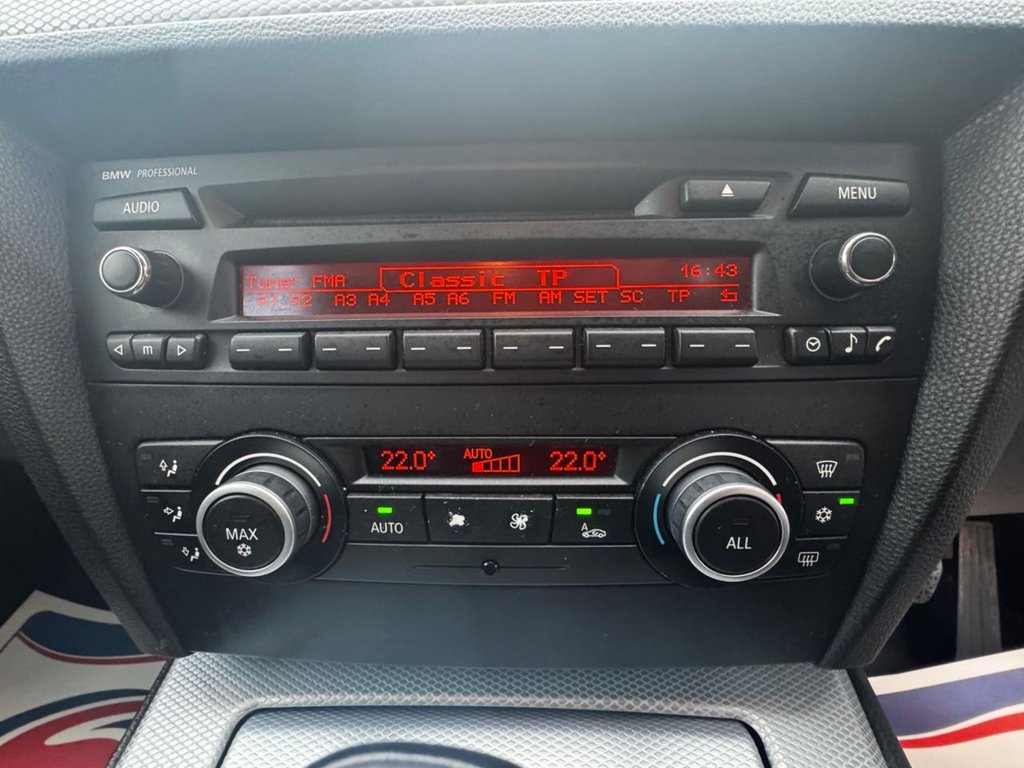 Used BMW 3 Series 2010 for sale - 77667392: Photo 45