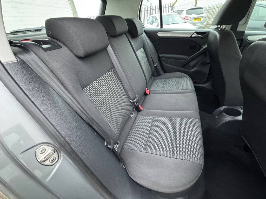 Used Volkswagen Golf 2010 for sale - 77660279: Photo 14