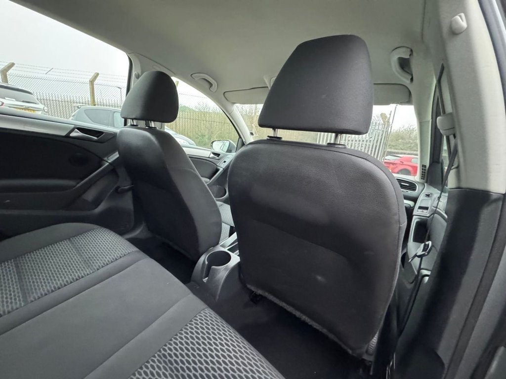 Used Volkswagen Golf 2010 for sale - 77660279: Photo 16