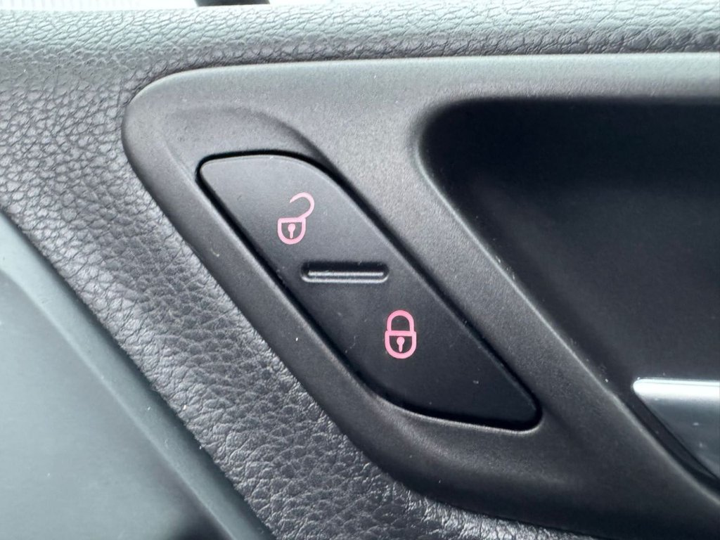 Used Volkswagen Golf 2010 for sale - 77660279: Photo 27