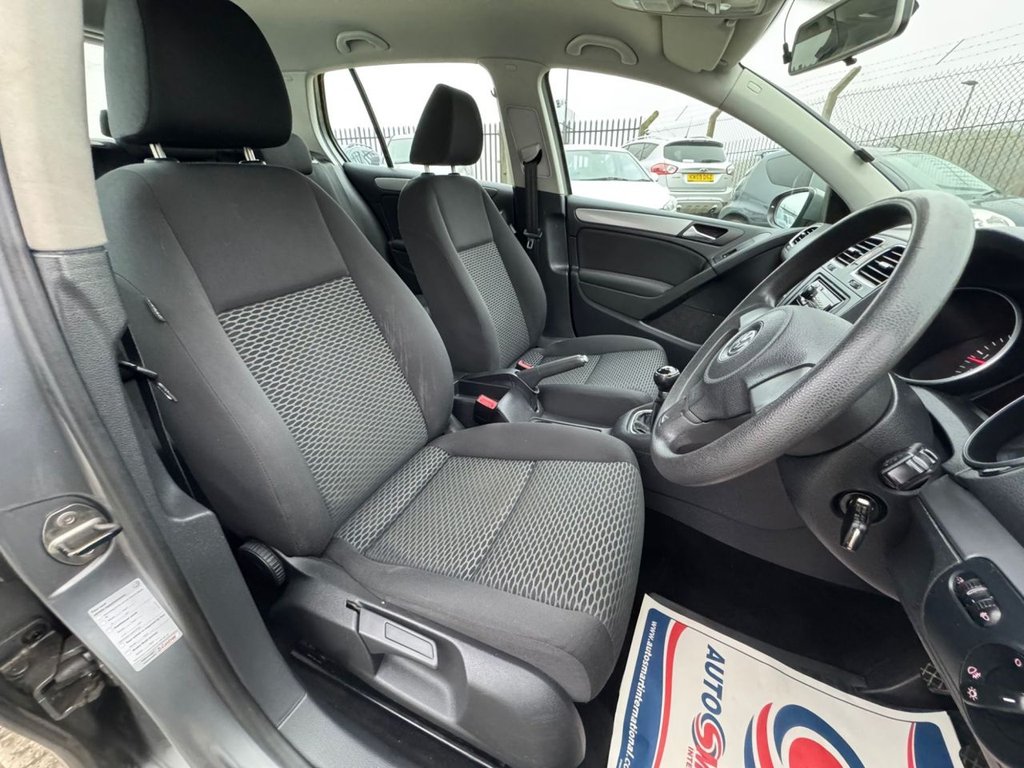 Used Volkswagen Golf 2010 for sale - 77660279: Photo 30