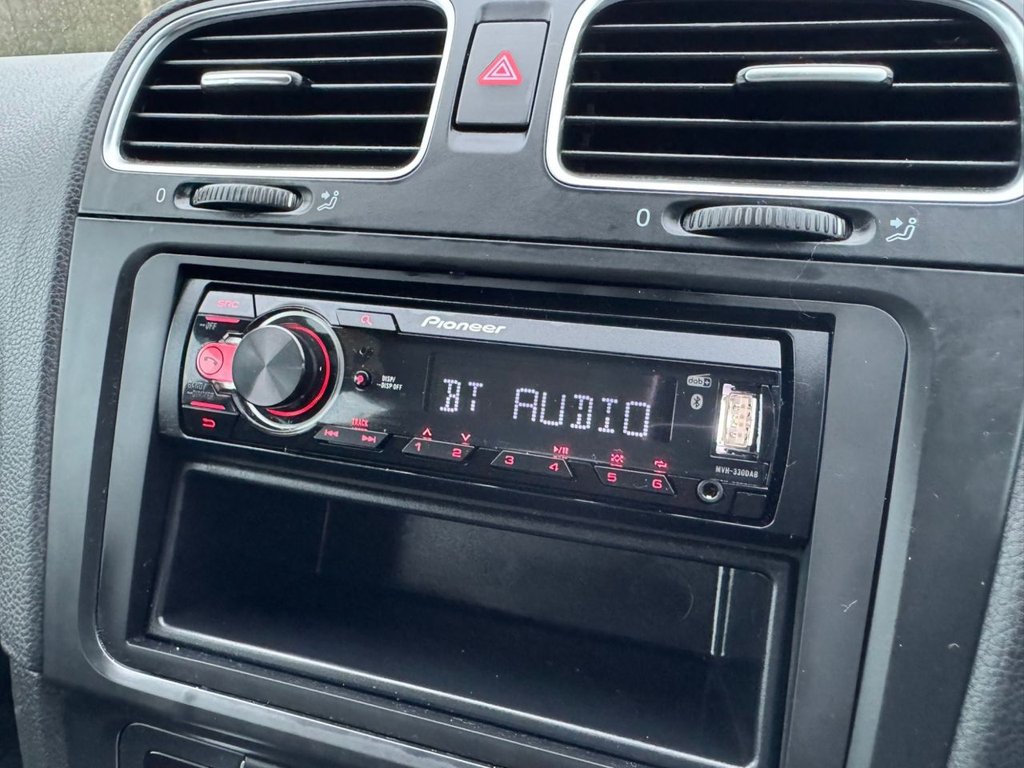 Used Volkswagen Golf 2010 for sale - 77660279: Photo 40