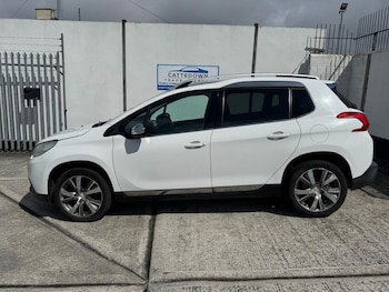 Used Peugeot 2008 2015 for sale - 78964119: Photo