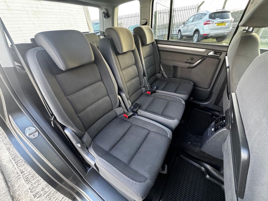 Used Volkswagen Touran 2012 for sale - 76923621: Photo 20