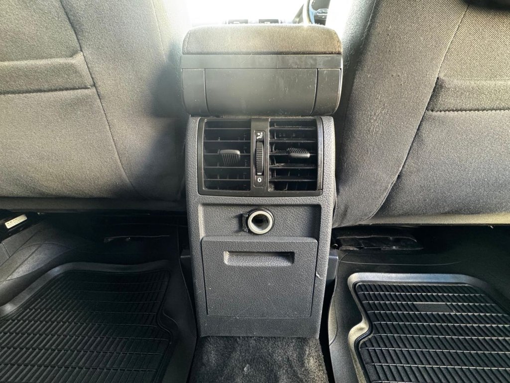 Used Volkswagen Touran 2012 for sale - 76923621: Photo 23