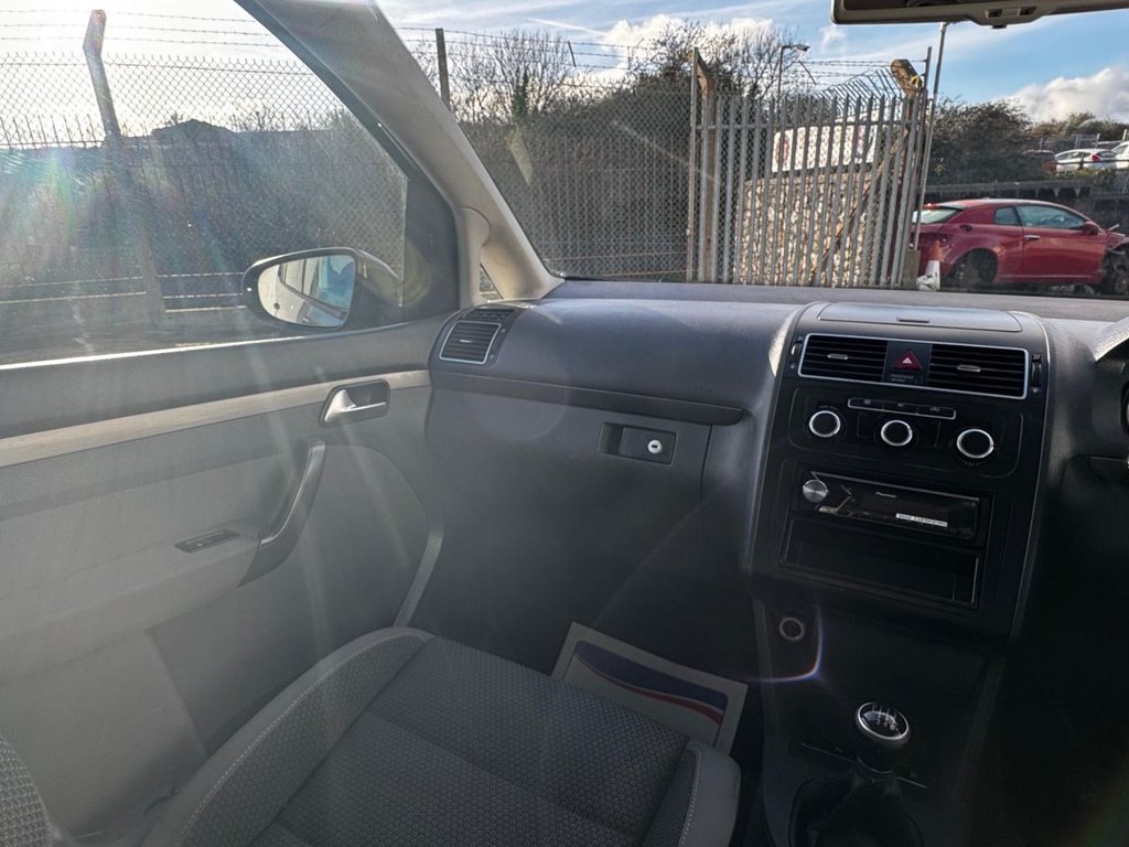 Used Volkswagen Touran 2012 for sale - 76923621: Photo 27