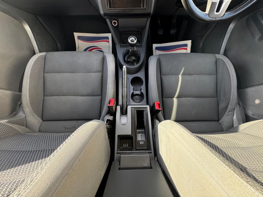 Used Volkswagen Touran 2012 for sale - 76923621: Photo 29