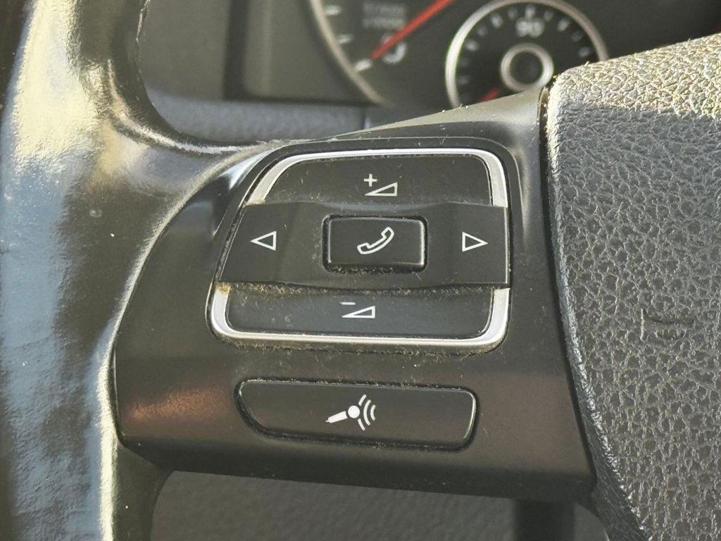 Used Volkswagen Touran 2012 for sale - 76923621: Photo 32