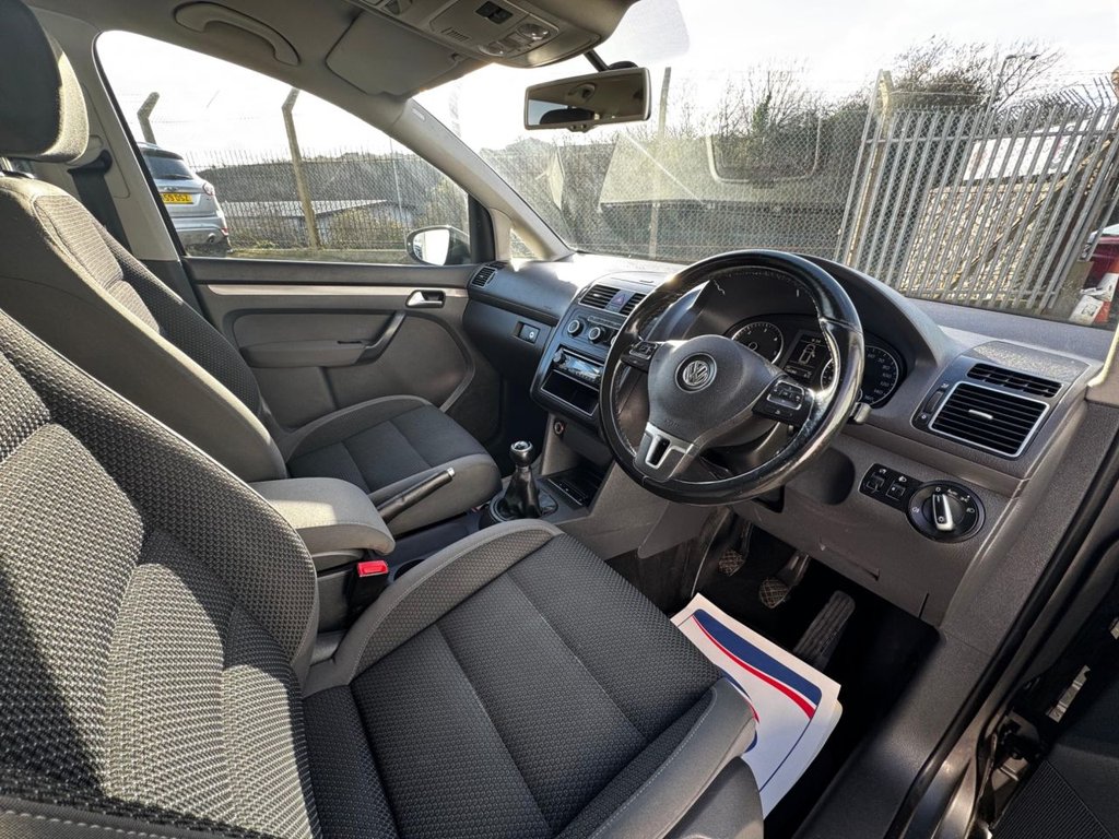 Used Volkswagen Touran 2012 for sale - 76923621: Photo 38