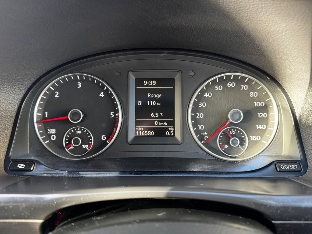 Used Volkswagen Touran 2012 for sale - 76923621: Photo 49