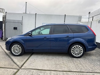 Used Ford Focus 2009 for sale - 76901057: Photo