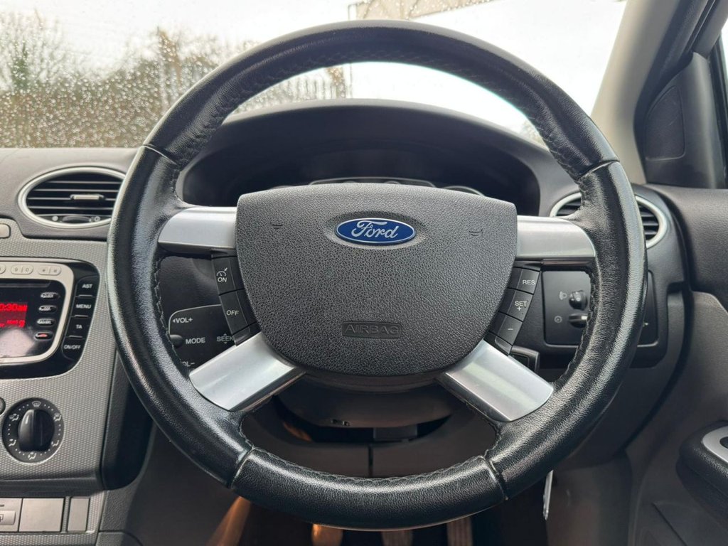 Used Ford Focus 2009 for sale - 76901057: Photo 32