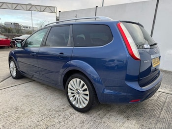 Used Ford Focus 2009 for sale - 76901057: Photo