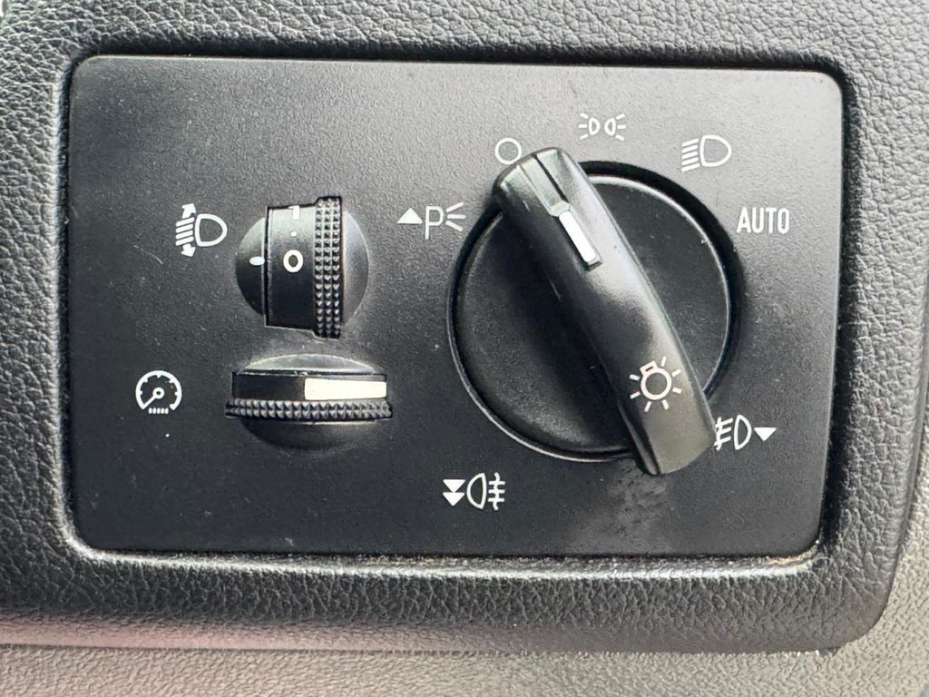 Used Ford Focus 2009 for sale - 76901057: Photo 40