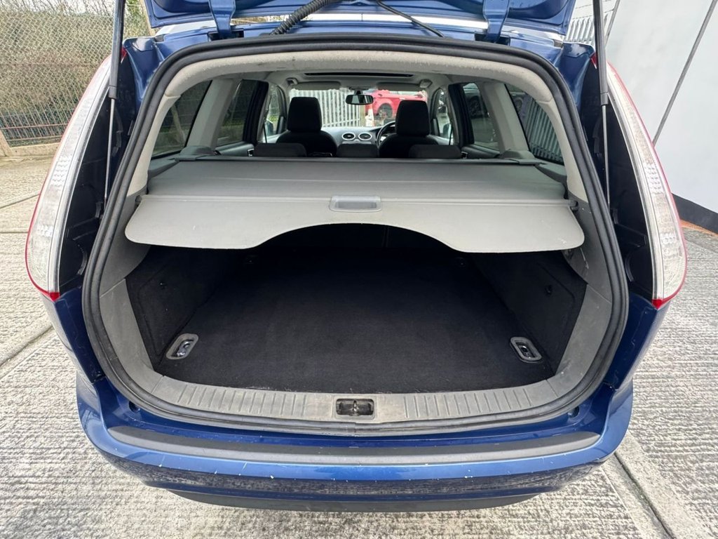 Used Ford Focus 2009 for sale - 76901057: Photo 6