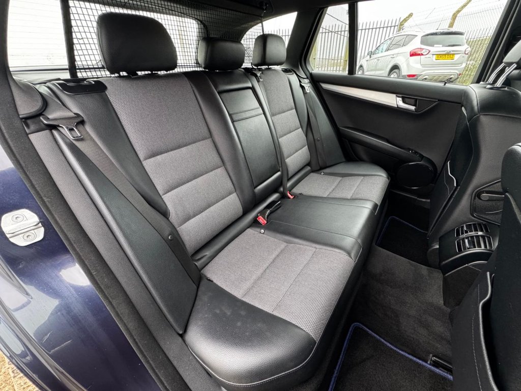 Used Mercedes-Benz C Class 2010 for sale - 76482303: Photo 17