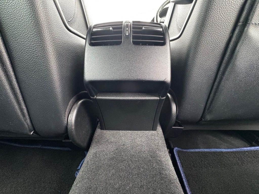 Used Mercedes-Benz C Class 2010 for sale - 76482303: Photo 21