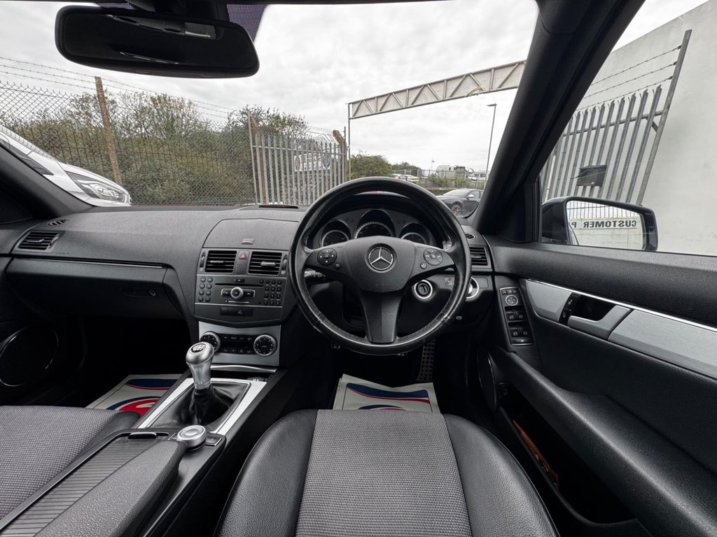 Used Mercedes-Benz C Class 2010 for sale - 76482303: Photo 27