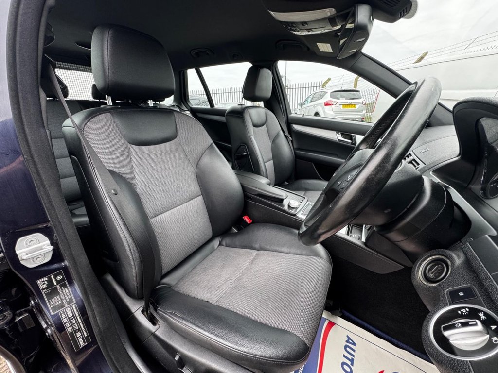 Used Mercedes-Benz C Class 2010 for sale - 76482303: Photo 31