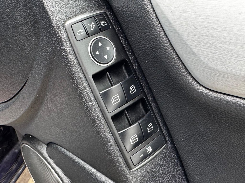 Used Mercedes-Benz C Class 2010 for sale - 76482303: Photo 34