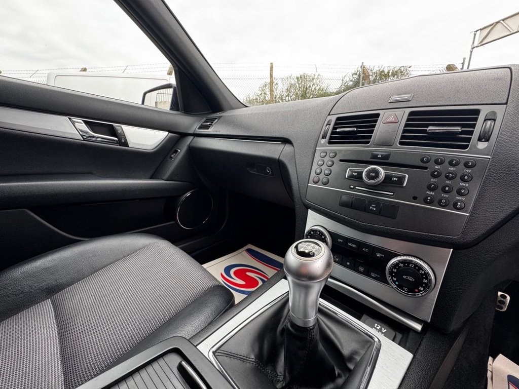 Used Mercedes-Benz C Class 2010 for sale - 76482303: Photo 37
