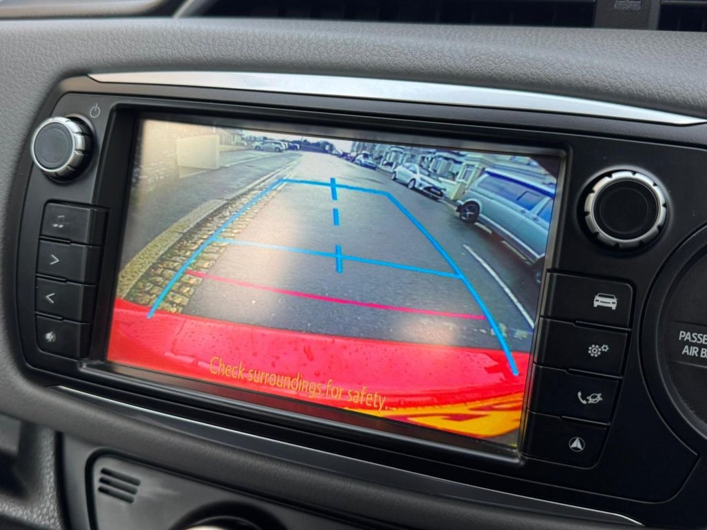 Used Toyota Yaris 2015 for sale - 77990661: Photo 27