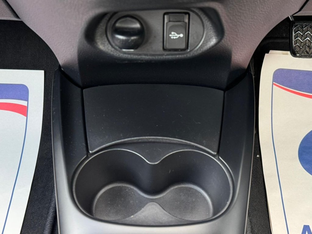 Used Toyota Yaris 2015 for sale - 77990661: Photo 31