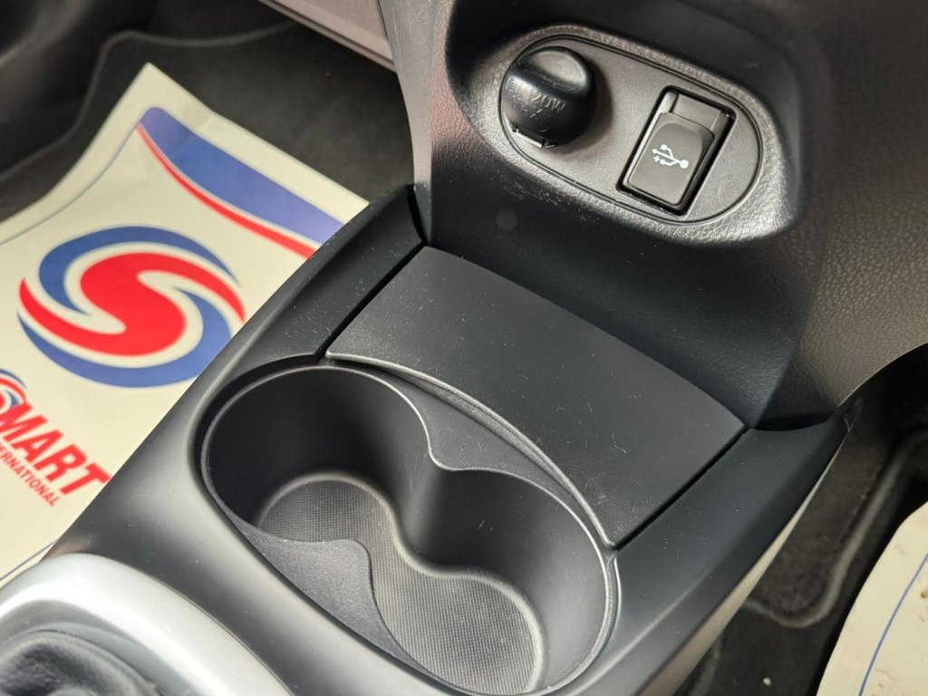 Used Toyota Yaris 2015 for sale - 77990661: Photo 32