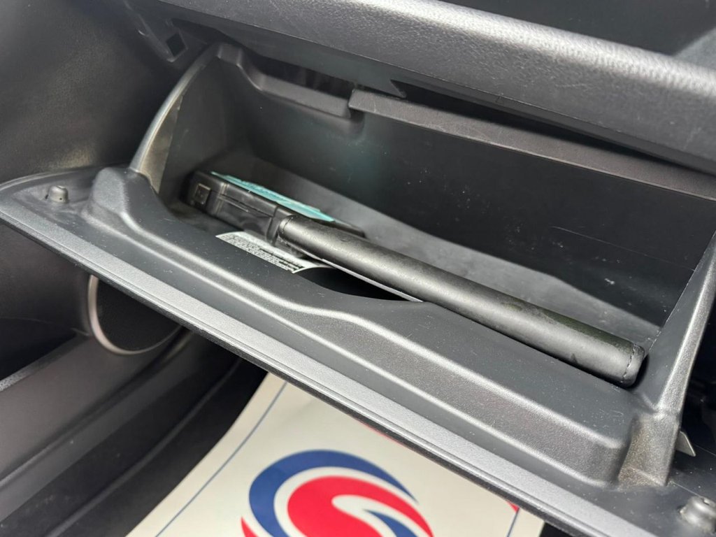 Used Toyota Yaris 2015 for sale - 77990661: Photo 38