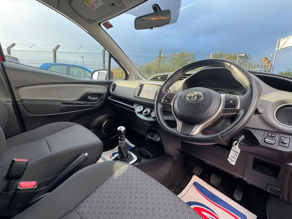 Used Toyota Yaris 2015 for sale - 77990661: Photo 39