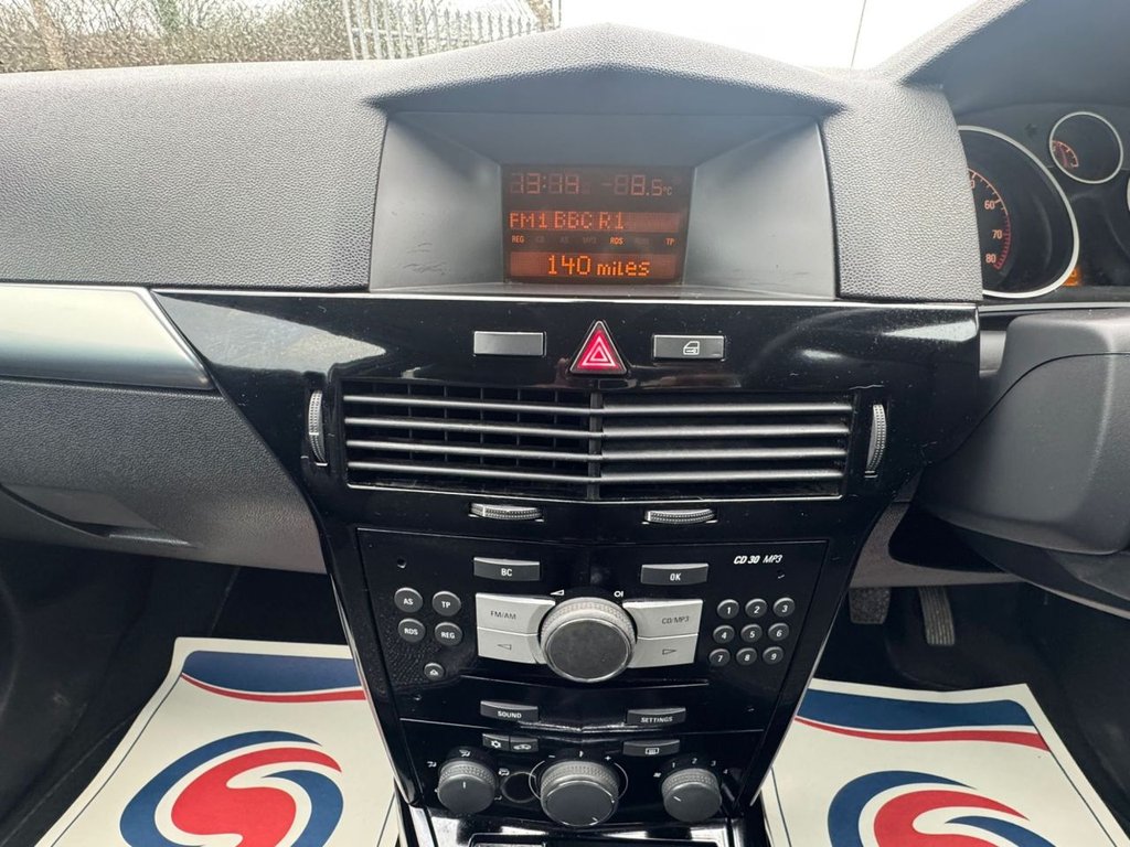 Used Vauxhall Astra 2009 for sale - 77780037: Photo 18