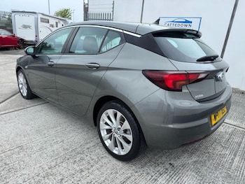Used Vauxhall Astra 2017 for sale - 75602554: Photo
