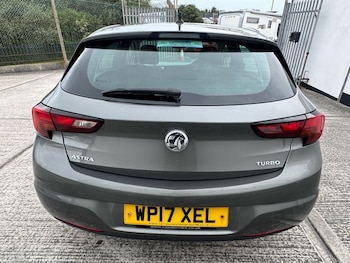 Used Vauxhall Astra 2017 for sale - 75602554: Photo