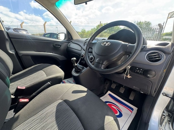 Used Hyundai i10 2011 for sale - 74702321: Photo 28