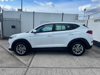 Used Hyundai TUCSON 2017 for sale - 79454859: Photo